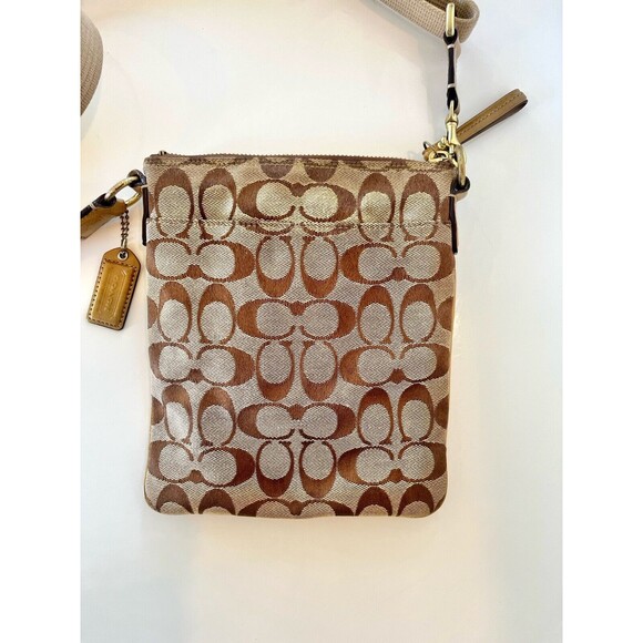 VTG Coach DO849-40688 Beige Hampton Signature Swingpack Crossbody Shoulder Bag - Picture 7 of 12